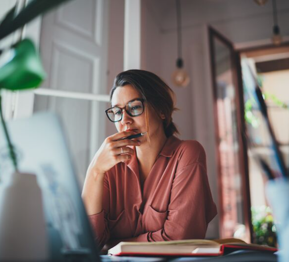 Youngbusinesswomanreadingemailfromclient-Small
