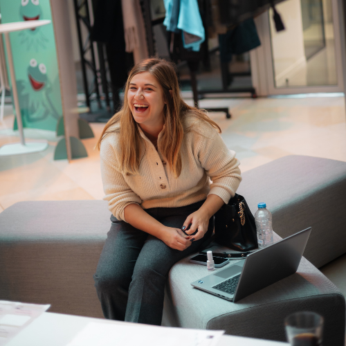 Studentsgraduatescollage6