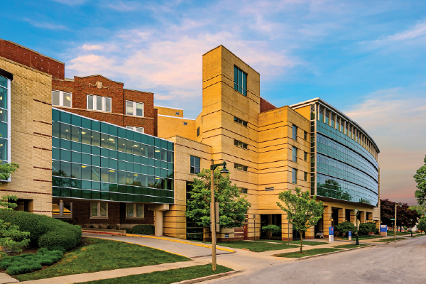 Tile-Facility-Ascension-SE-Wisconsin-Hospital-St-Joseph-Campus-Milwaukee-Wisconsin-1-600x400