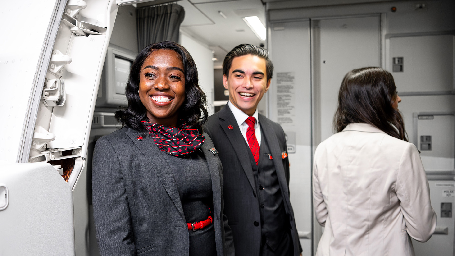 Img-Home-FlightAttendant-Careers-M
