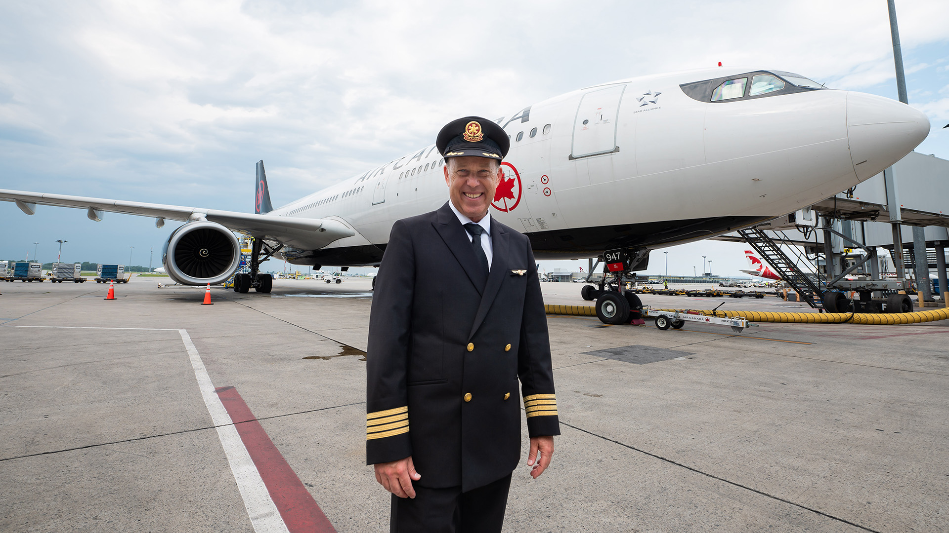 Img-Home-Pilot-Careers-M