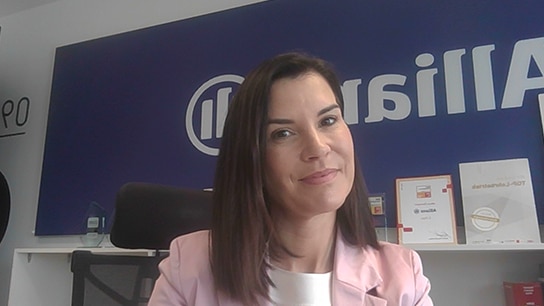 Nina Bügler
