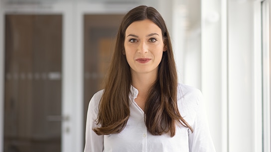 Head shot of Lea