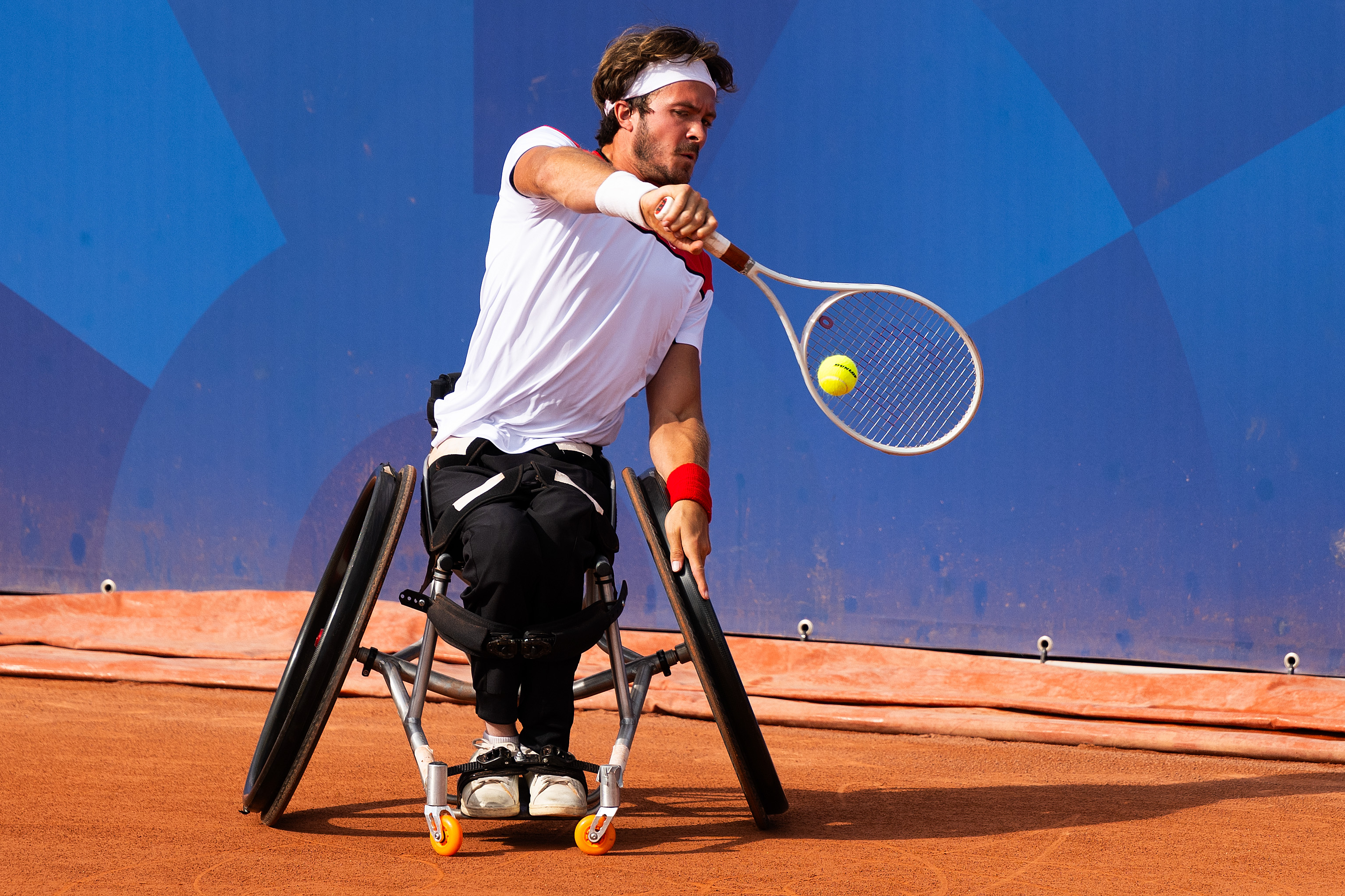 AZAT_Nico-Langmann_01_orig