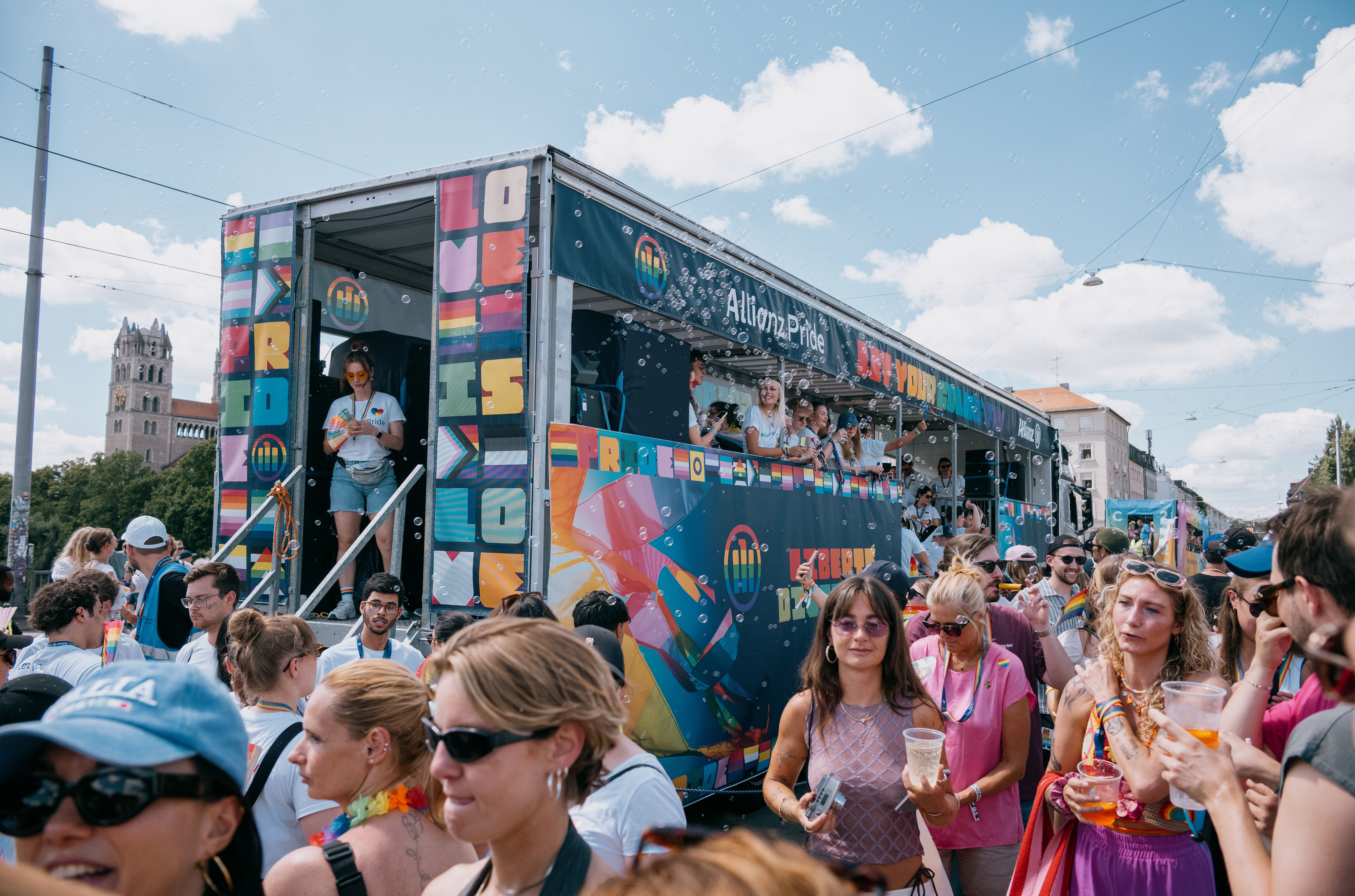 Germany_Bunter_CSD_2025_wagen