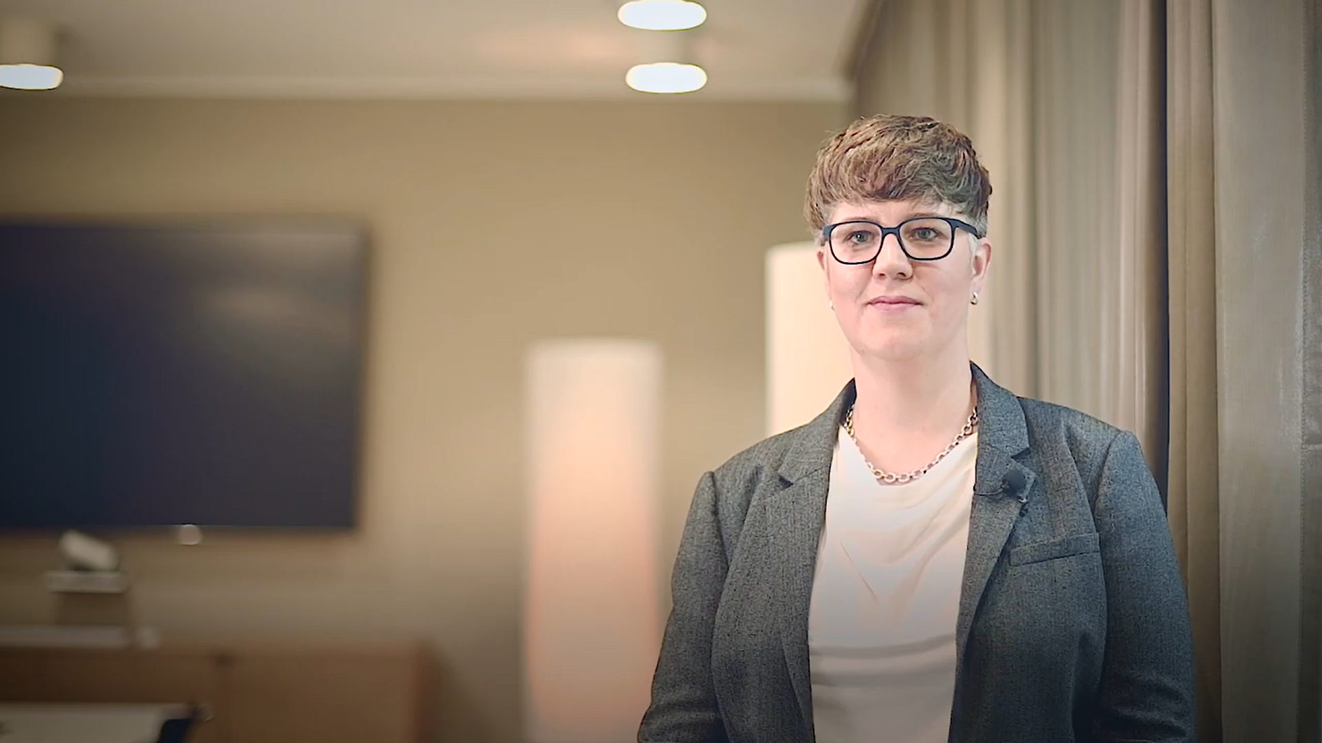 Head shot of Christie