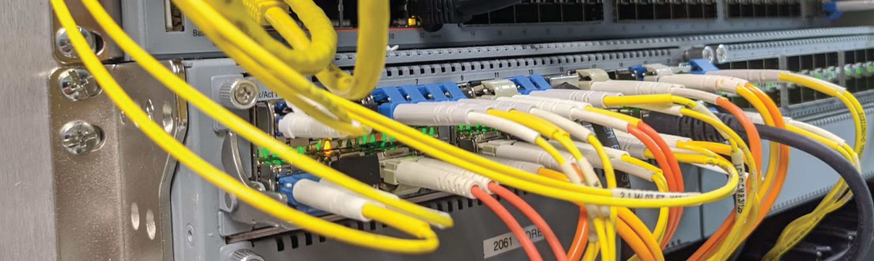 Phenom-Header-IT
