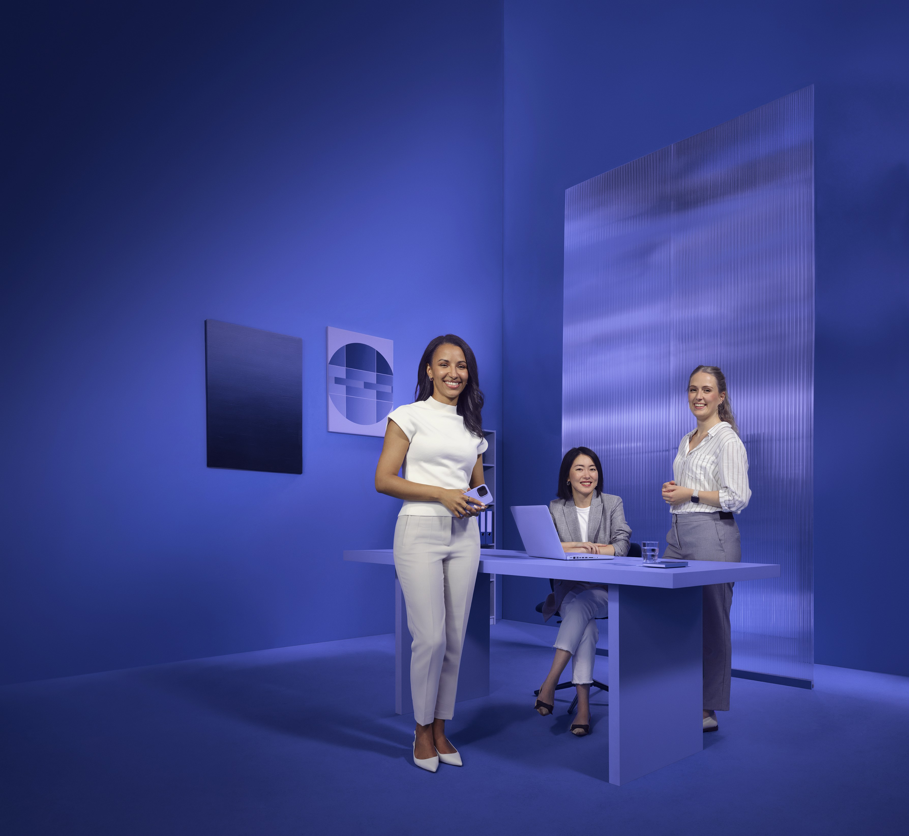 EVP_Office_06_Ultramarine_AndreaTann_XiangLi_SanneRomijn_RGB