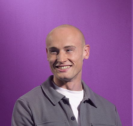 crop-EVP_Sales_Stores_05_Violet_TimRoodzant_RGB