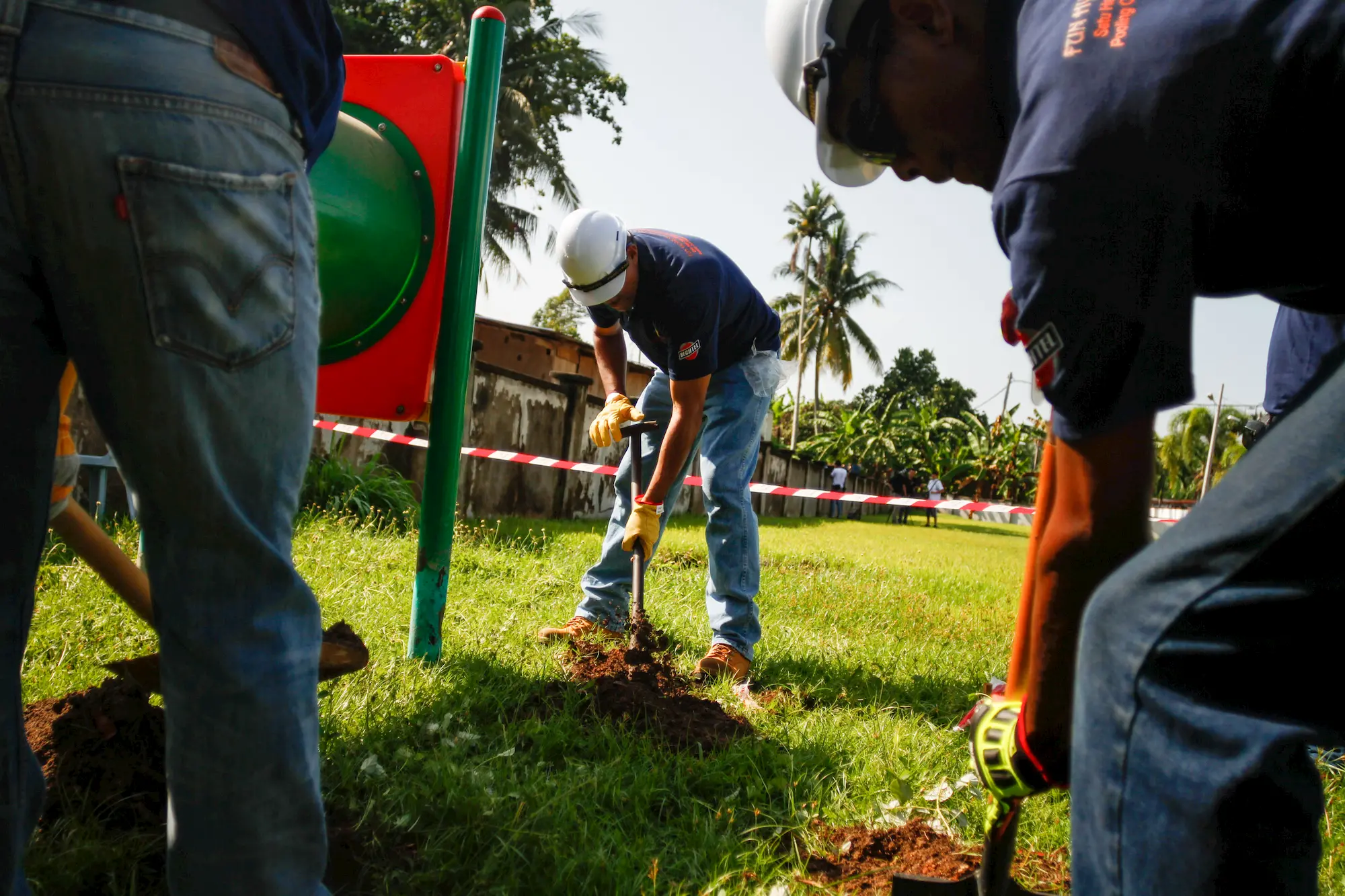 [Volunteership & Community Involvement] Our Bechtel colleagues around the world are active members in their communities. They are deeply motivated to give back by working with local organizations to improve lives and leave a lasting positive legacy. Bechtel colleagues are also able to join a bechtel.org project, our impact-driven infrastructure arm, then reintegrate back into Bechtel when assignments are complete, allowing them to transfer their knowledge and experience into commercial projects.
