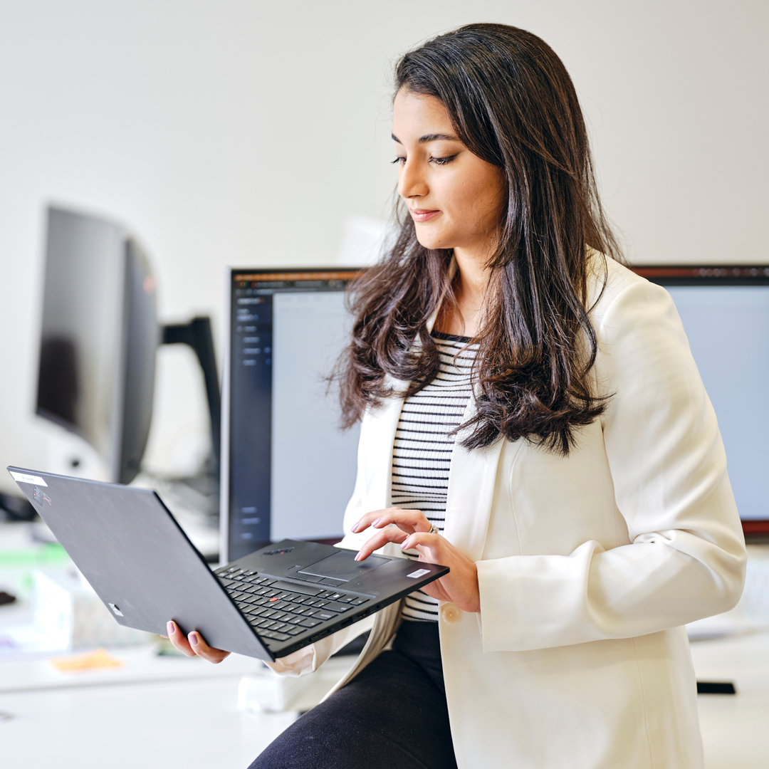 CAS-Kenza-SeniorAssociate