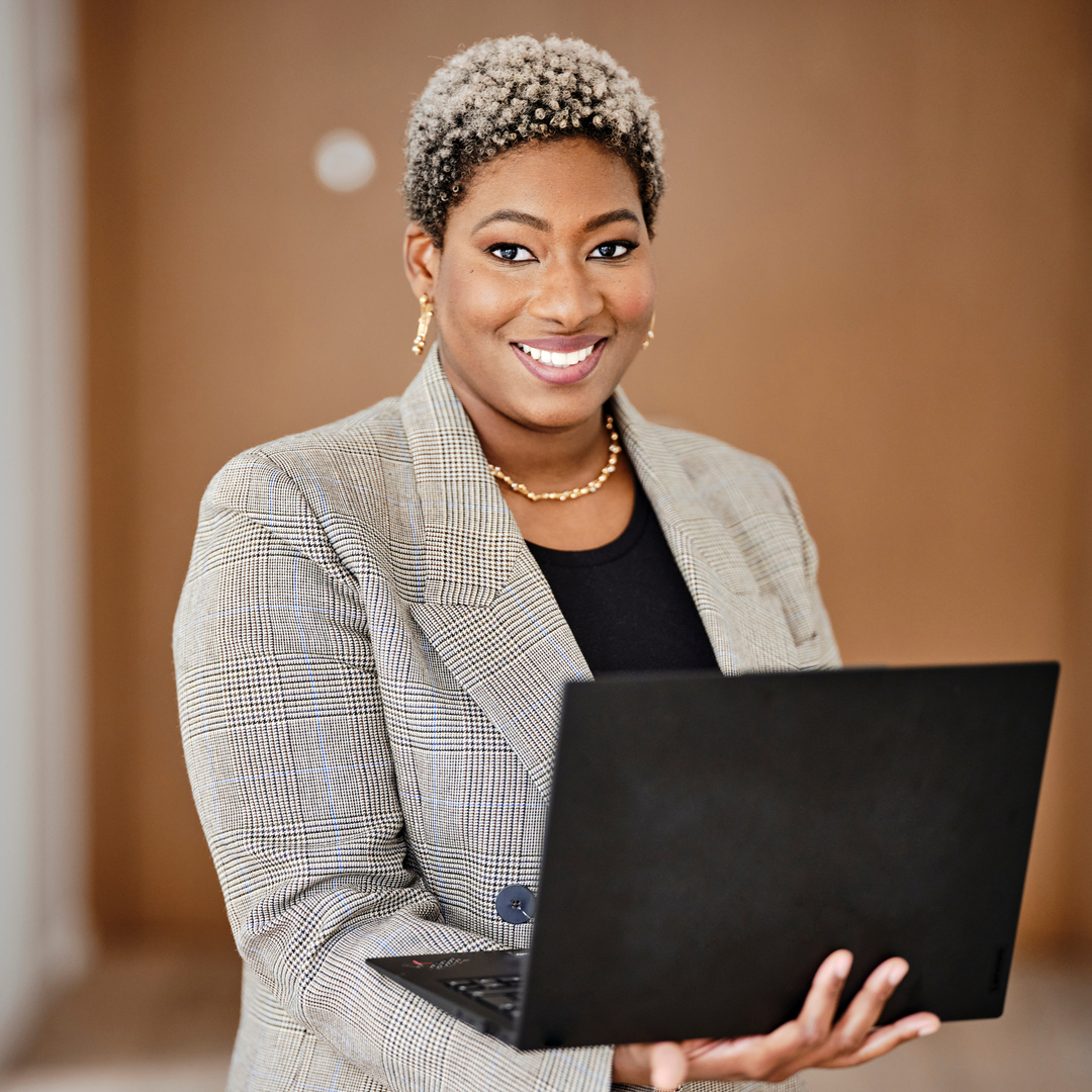 CAS-Nana-SeniorRecruiter