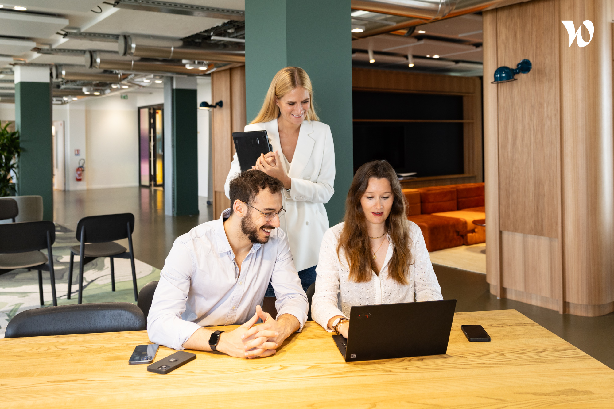 PAR-AmineCélineandMargaux-RecruitingSpecialistConsultants1
