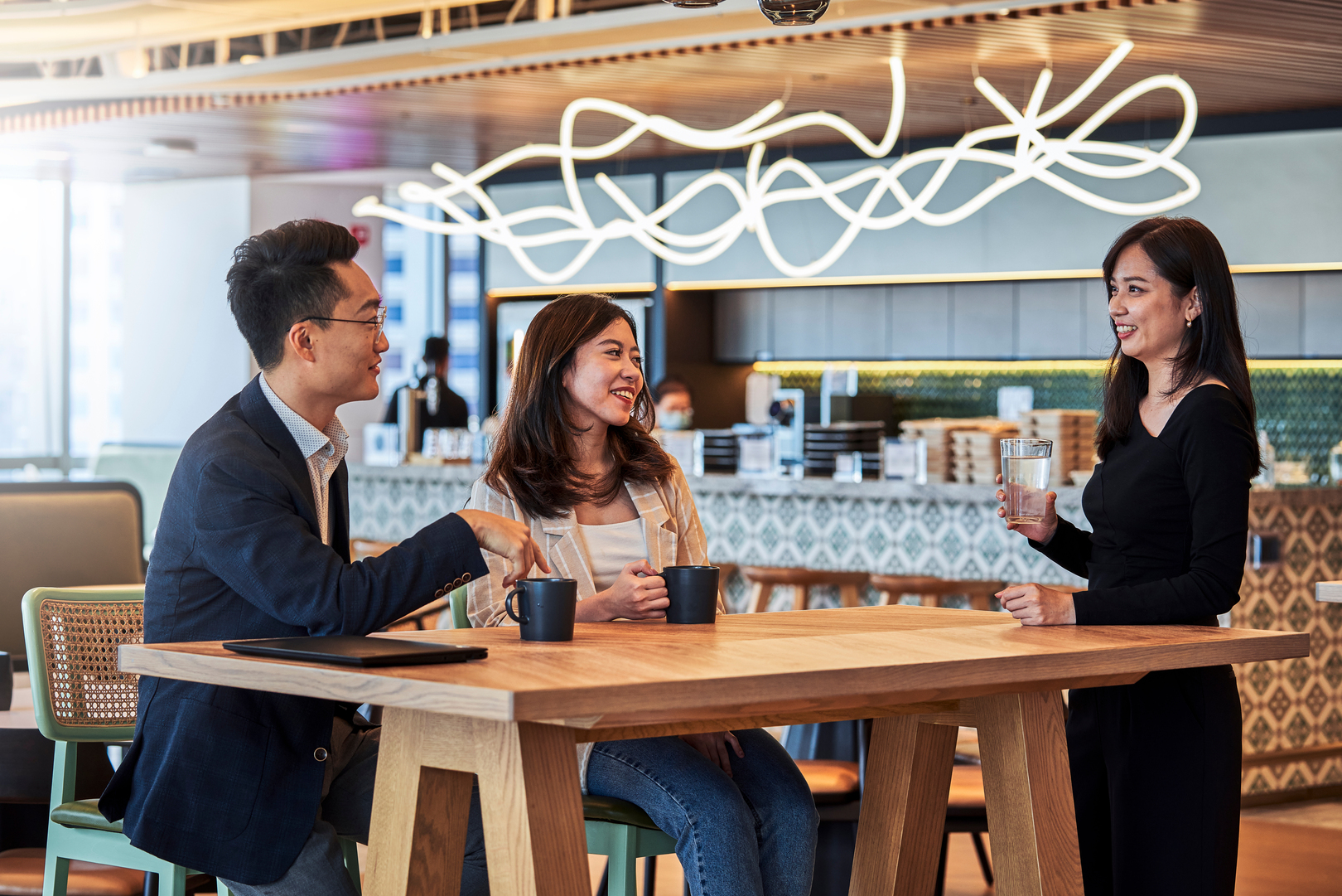 SIN-ElvisMelissaJoan