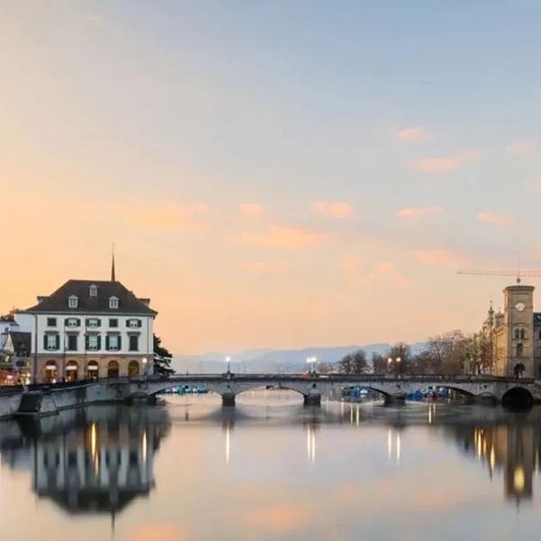 switzerland_600x600_cropped