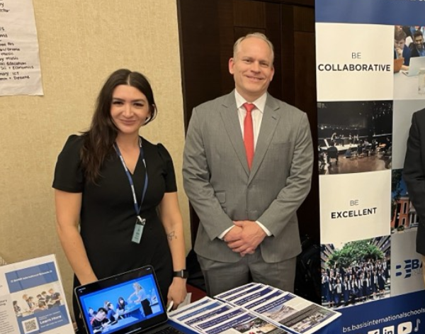 HiringLeadersCard