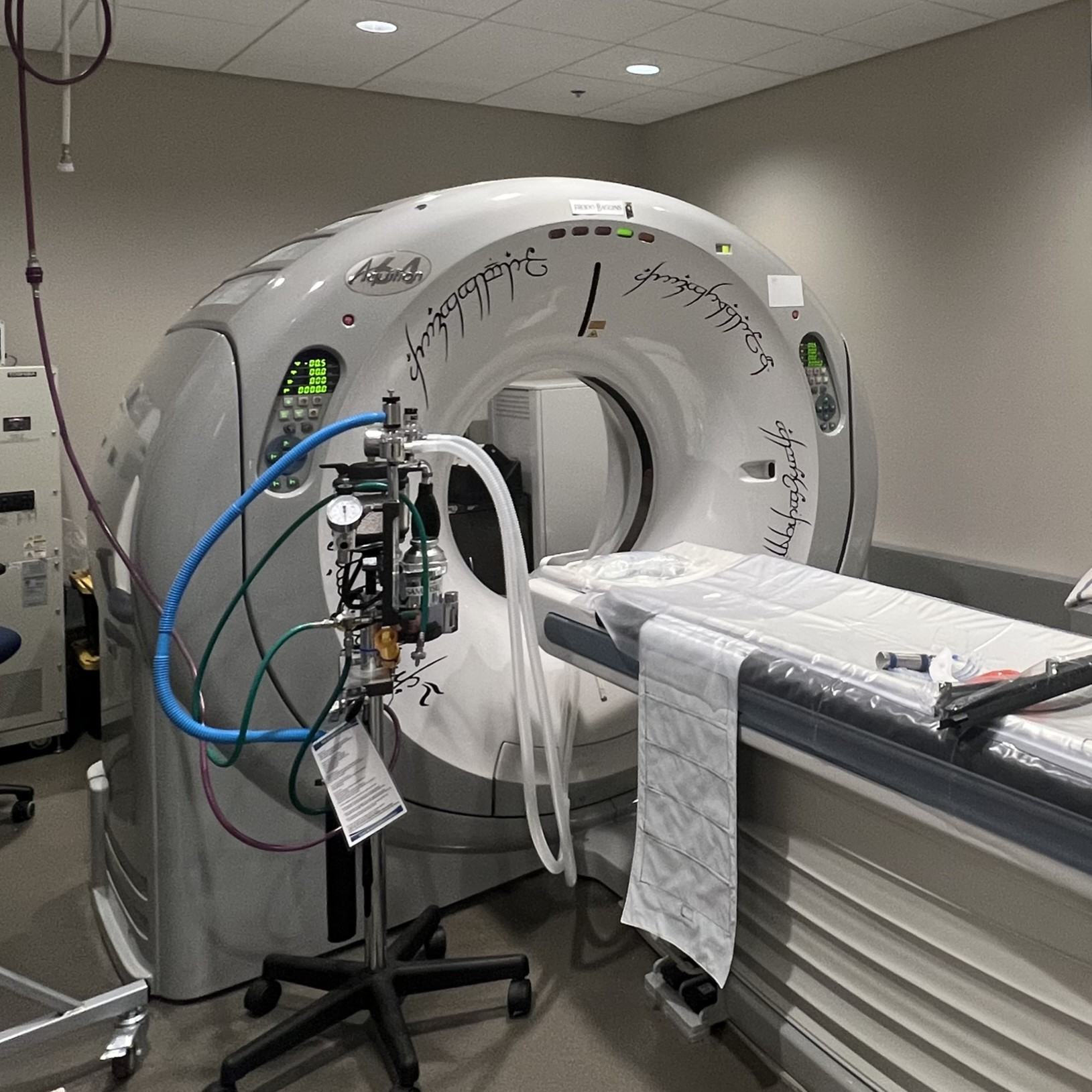 The CT machine at BluePearl Tukwila.