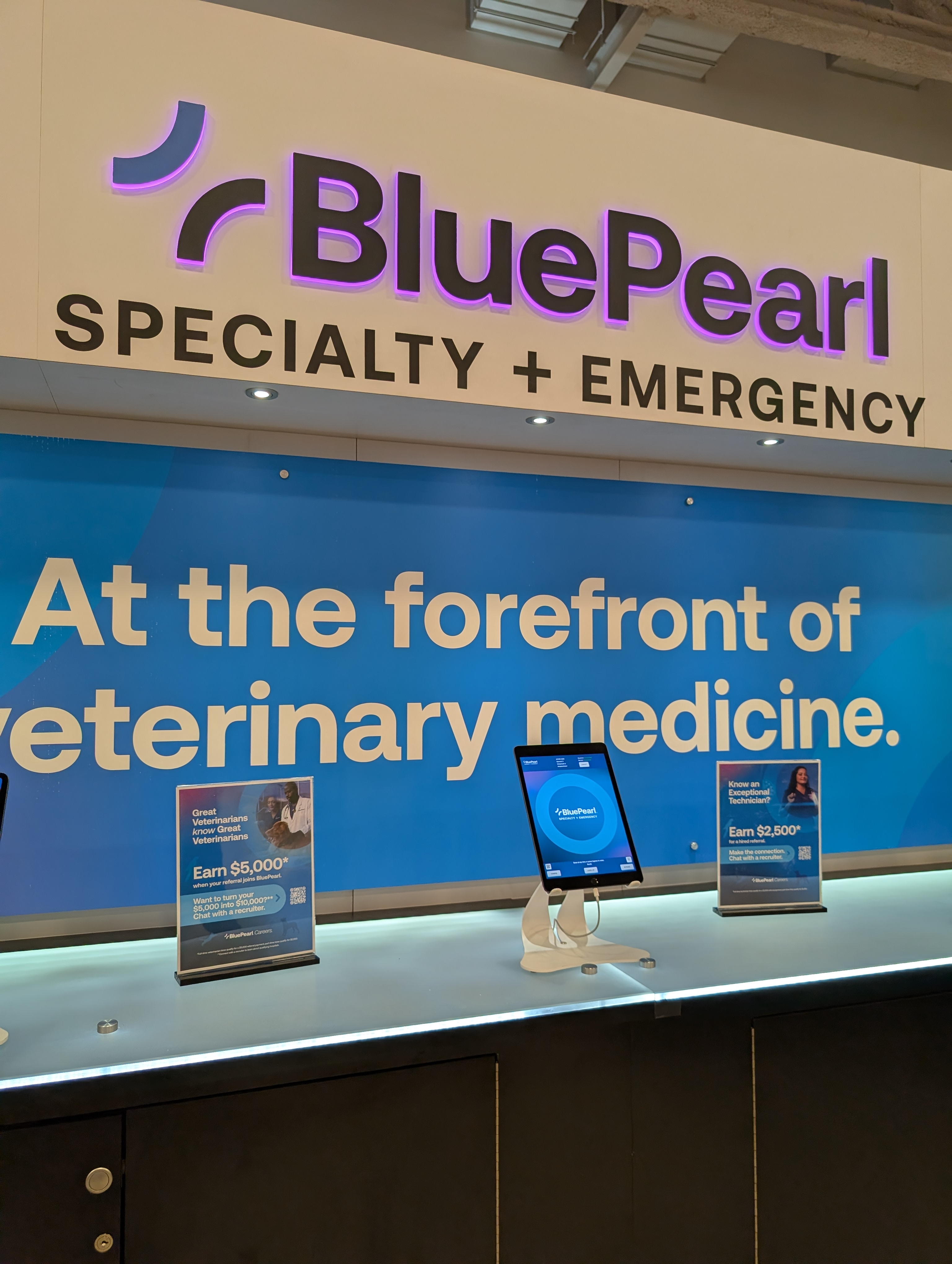 The BluePearl booth at the 2026 ACVIM Forum.