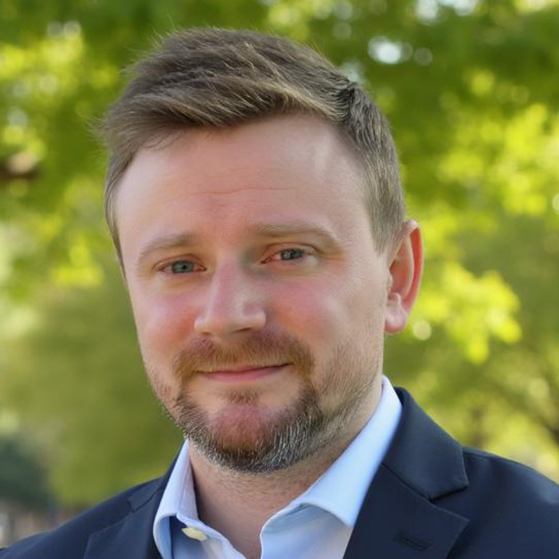 Dan-Hyland portrait