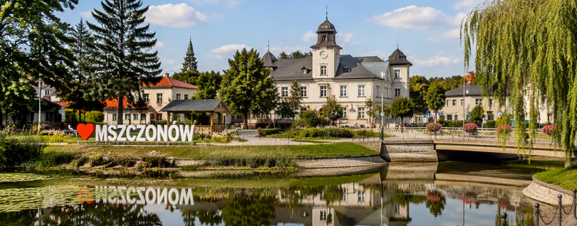 Mszczonow_Poland_810x318