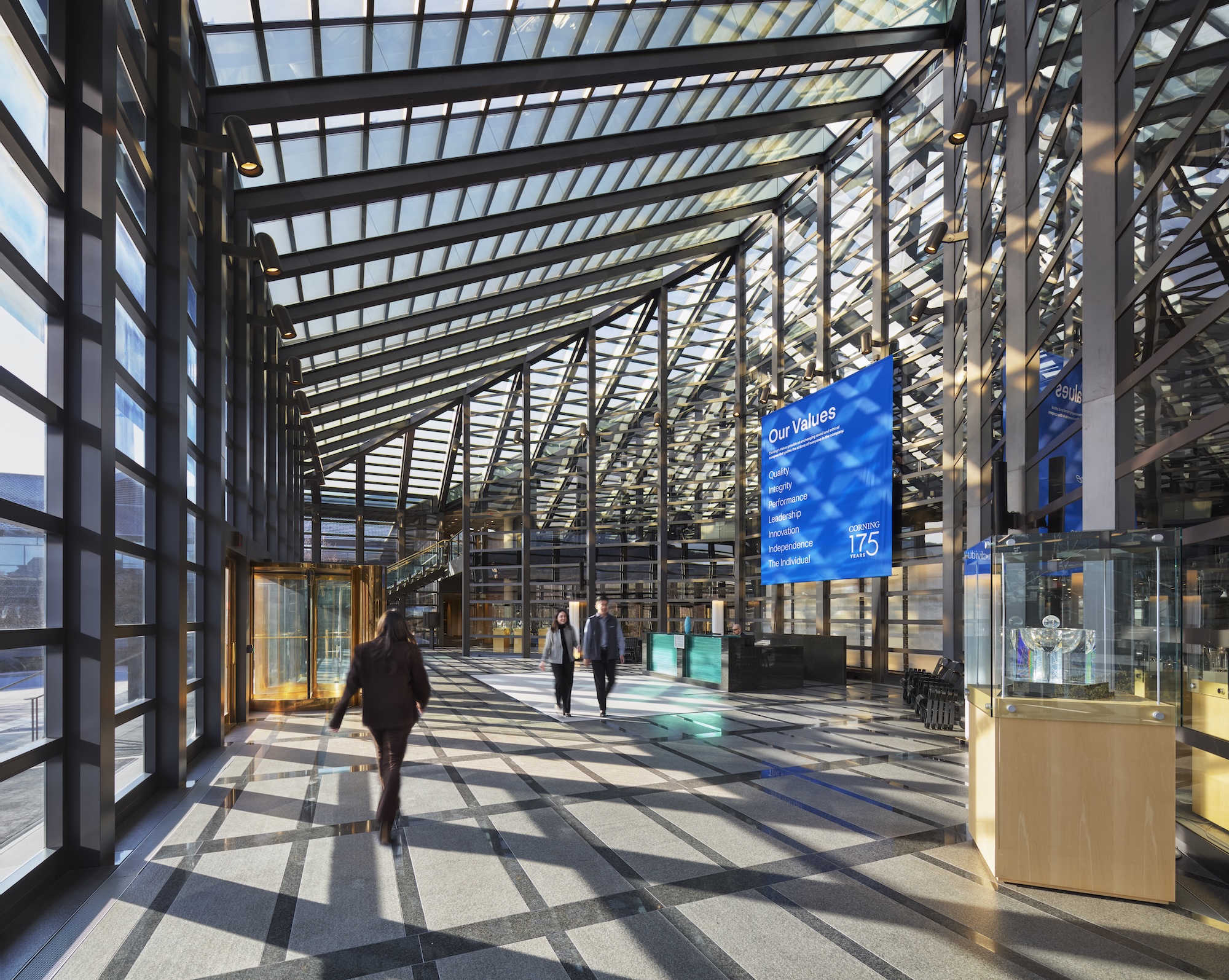 corning_HQ_lobby_wide_01