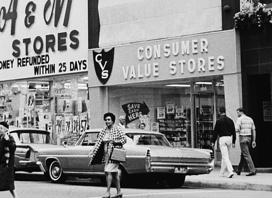 Vintage picture of consumer value stores front view