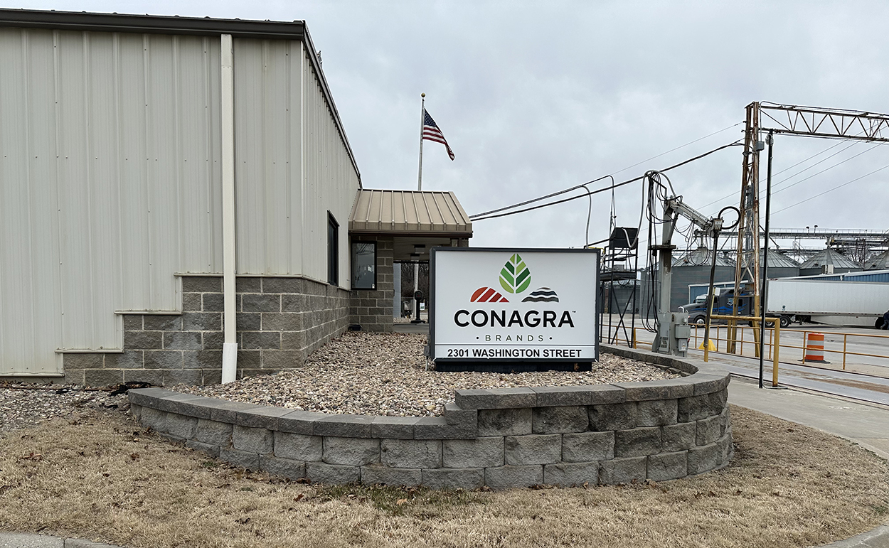 The exterior of the Conagra Hamburg facility