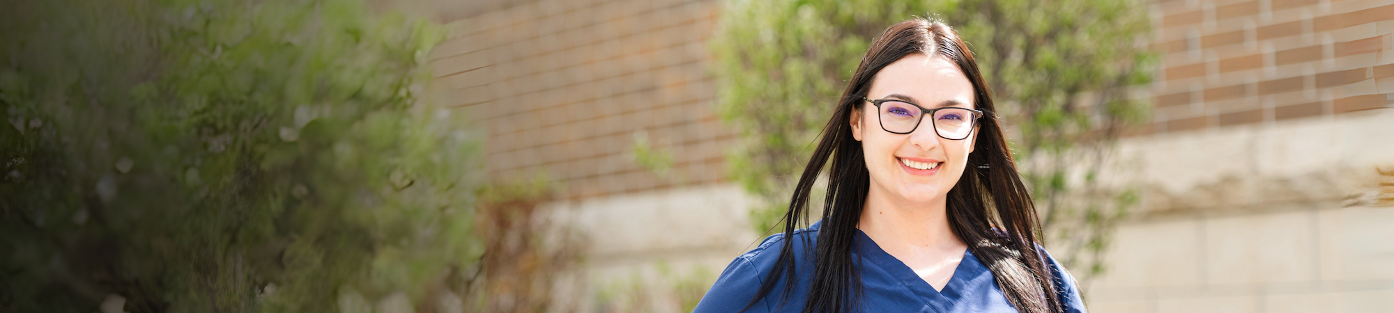 Students_and_Graduates_Contrast_Header