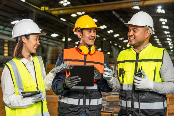 Environmental_Health_Safety_600x400