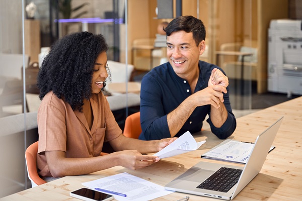 Jobcategory_Sales_Marketing_adobestock_1230766466_600x400