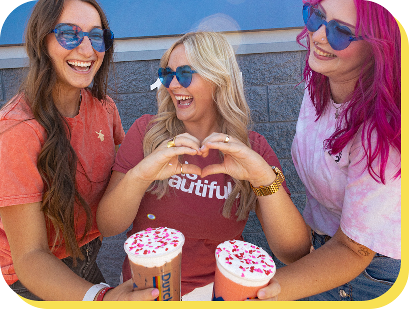 Photo from a Dutch Luv event with people celebrating 