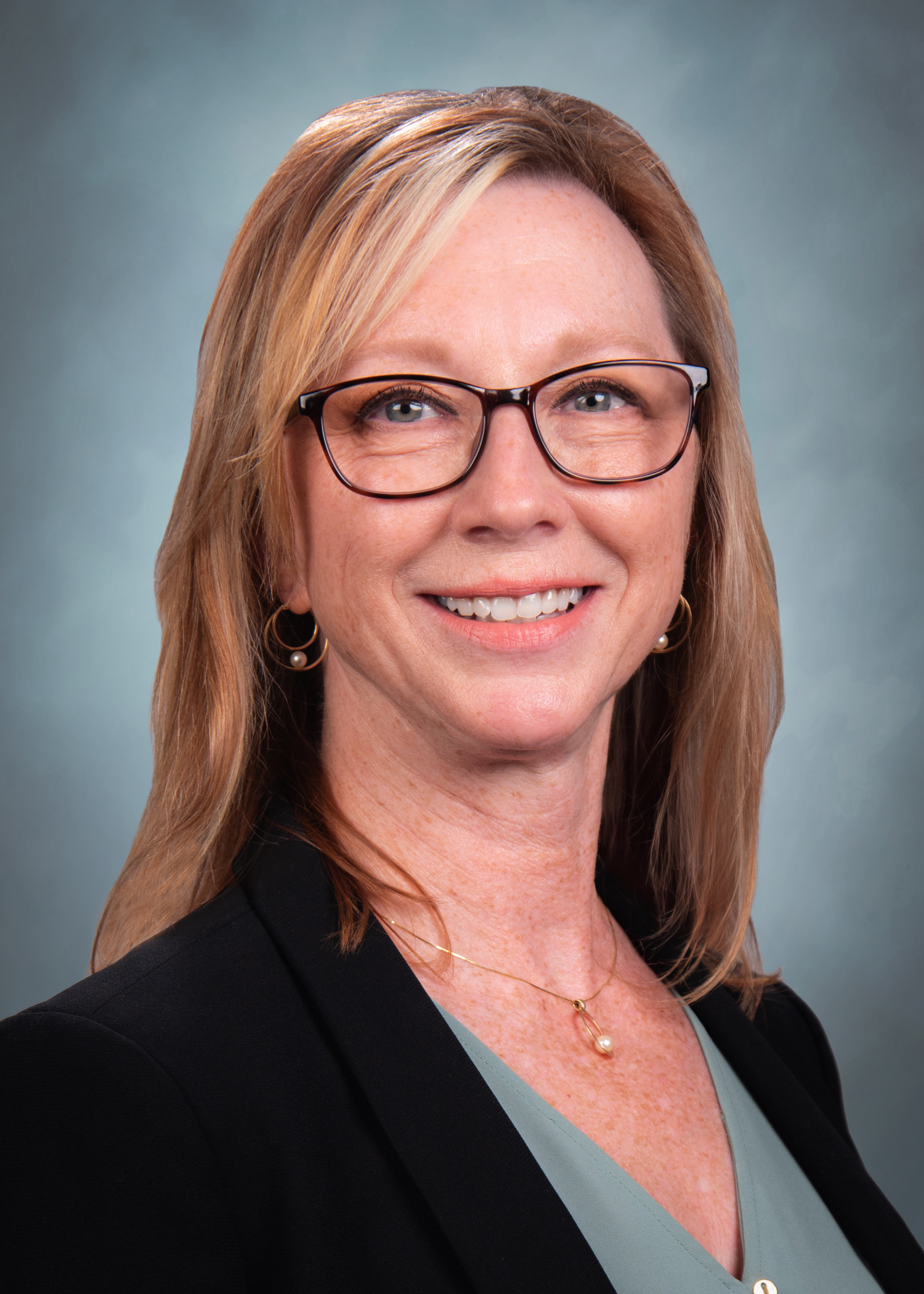 ChristyTurner-Pharmacy-5x7-8417