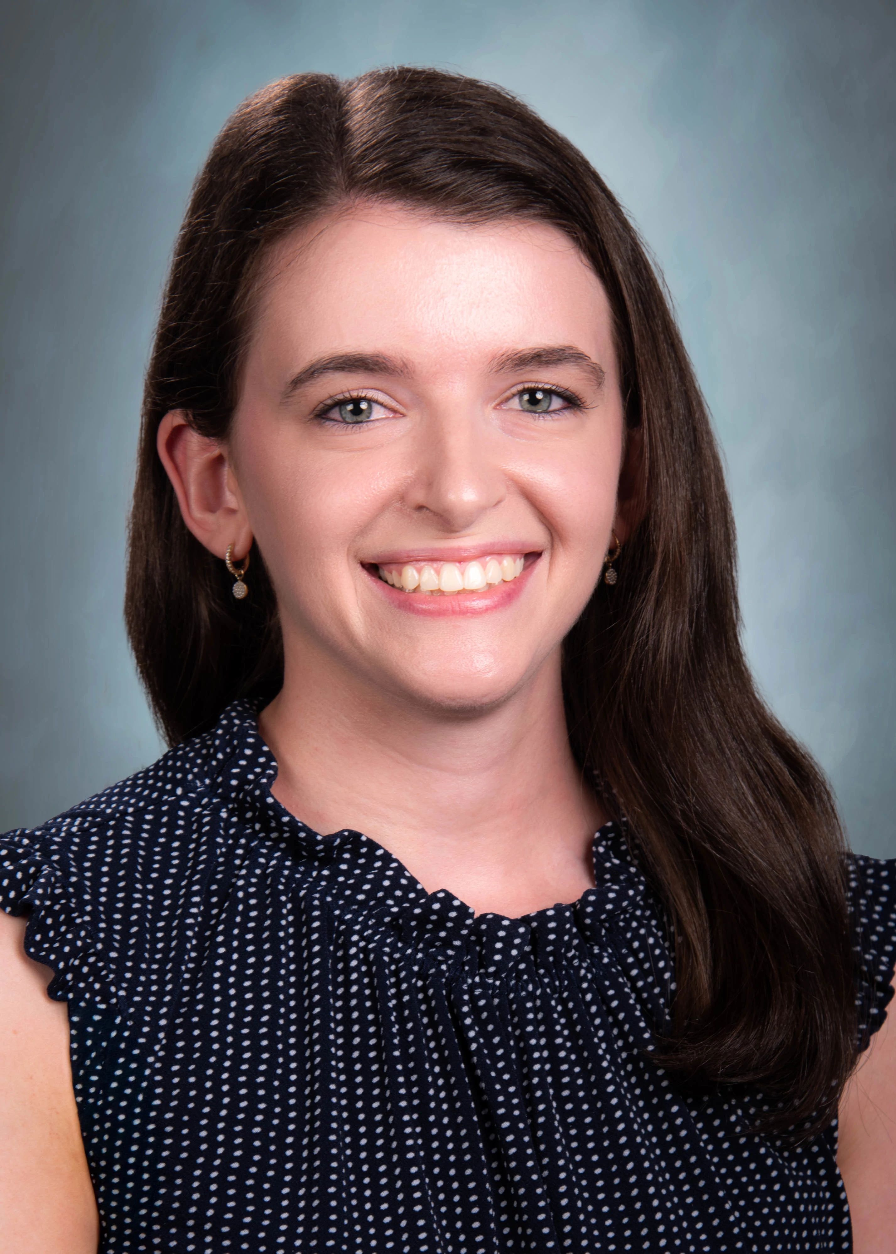 CourtneyJackson-Pharmacy-5x7-6406-Edit