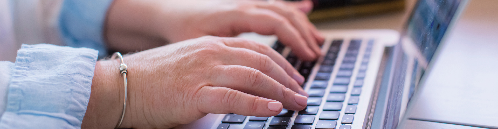 25-31701Images-NewCDPHPCareerPortal_33