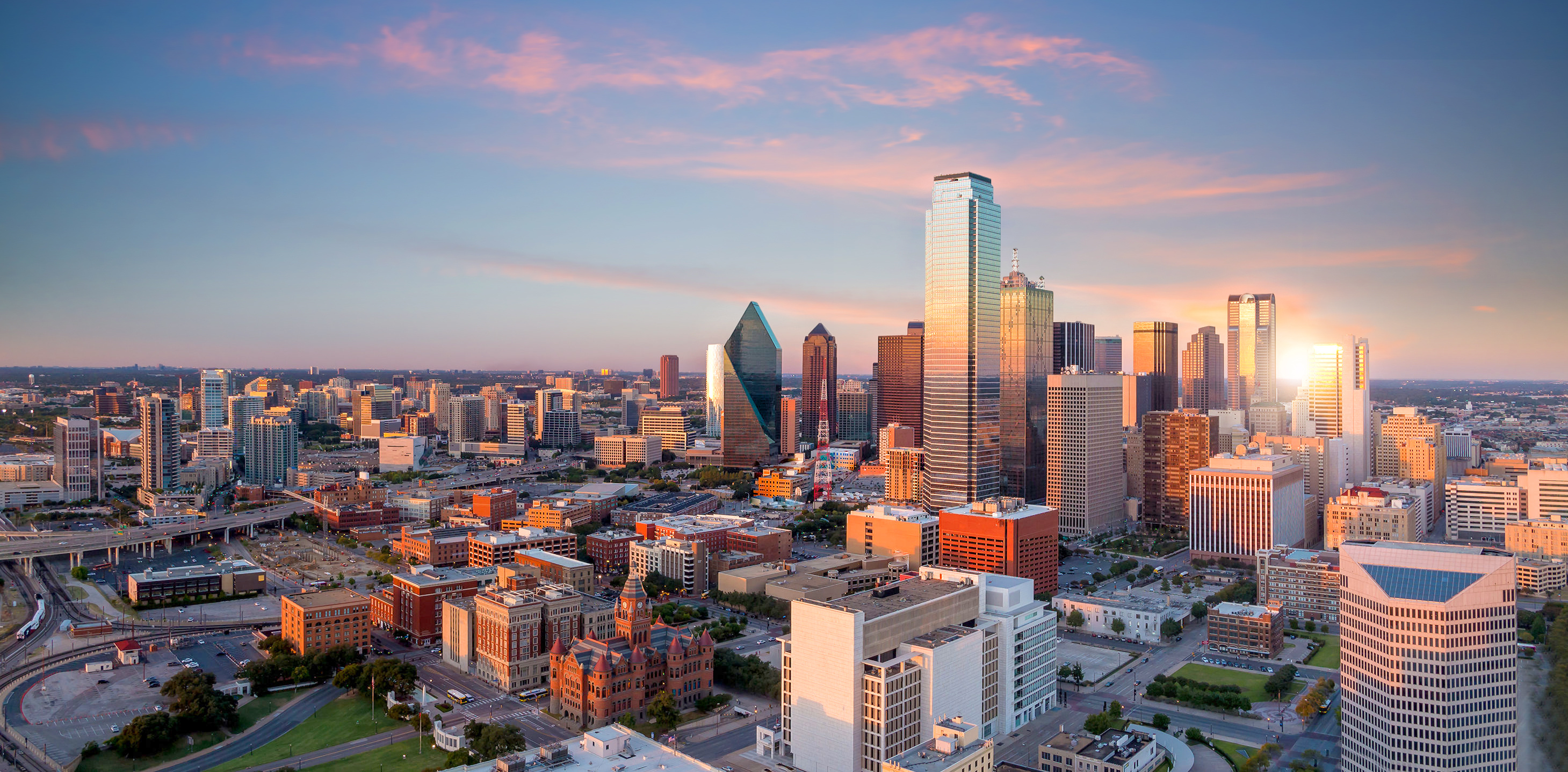 Image of a city in the united States of America representing career opportunities at Exyte