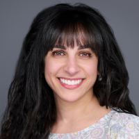 200x200laura
