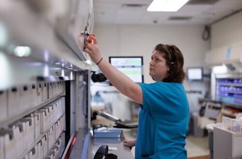 phenom_container_500x329-GradyMegaShoot2024_TeamA_Day004_21_Pharmacy_009382