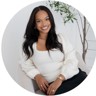 Headshot-WebsiteTemplate-jackie2
