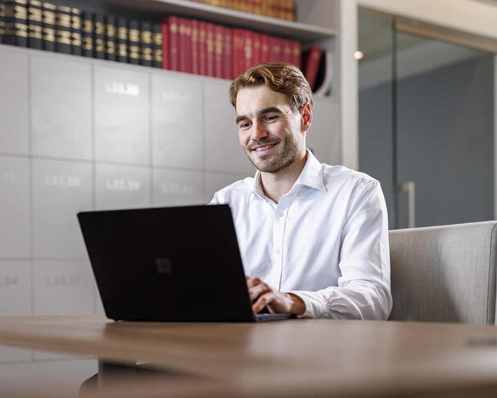 aus-ec-lewis-mcnamara-content-2