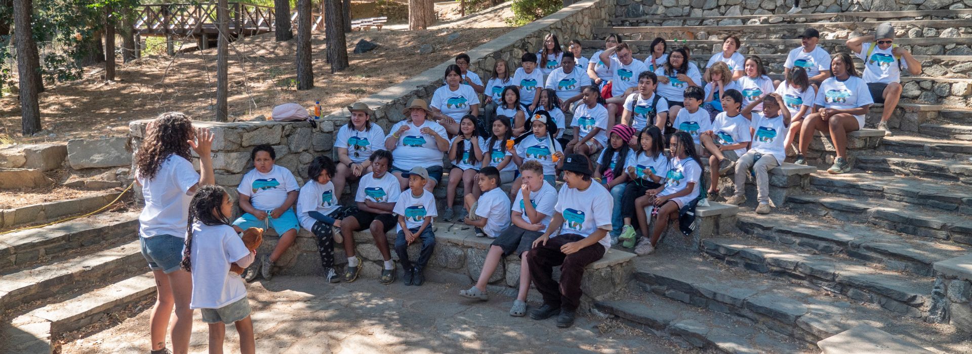 CampGroupPhotoHeader