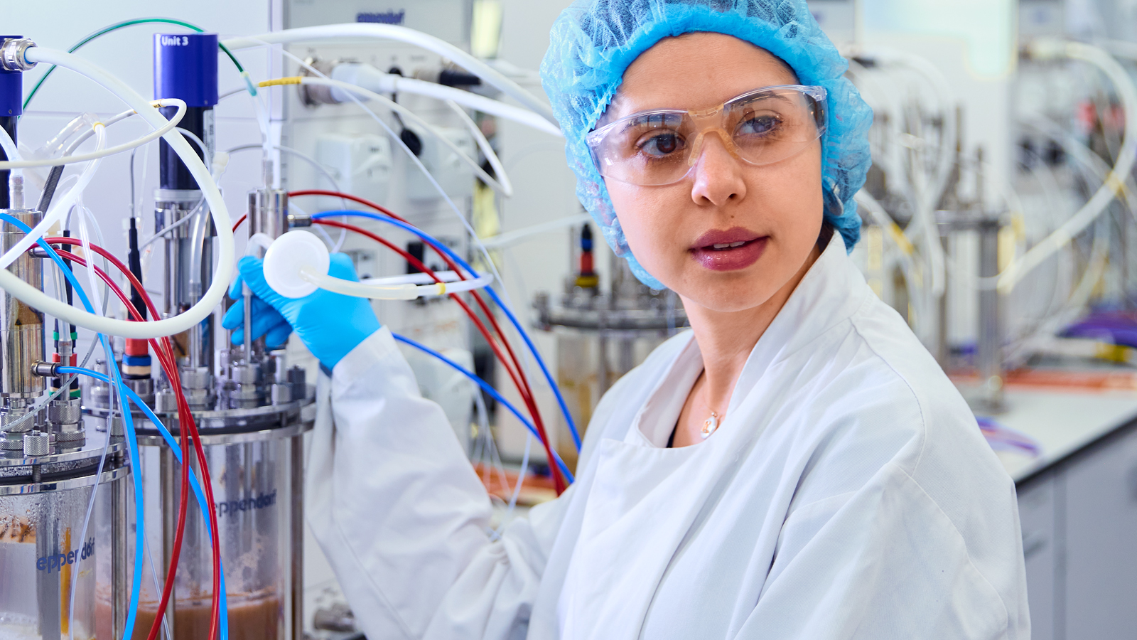 kerry-scientist-fementation-lab