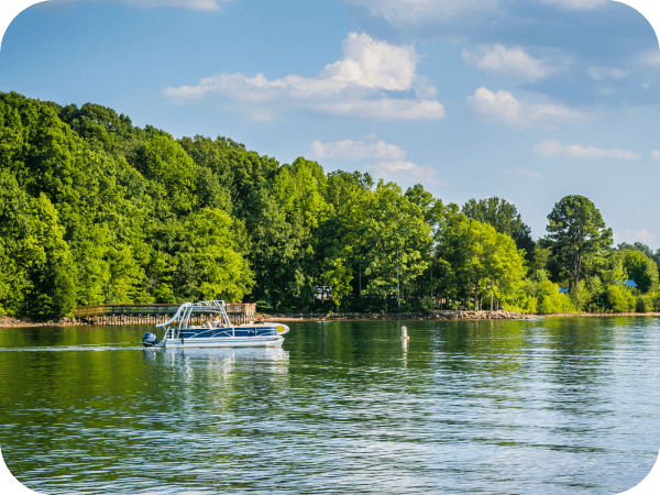 Boating on Lake Norman