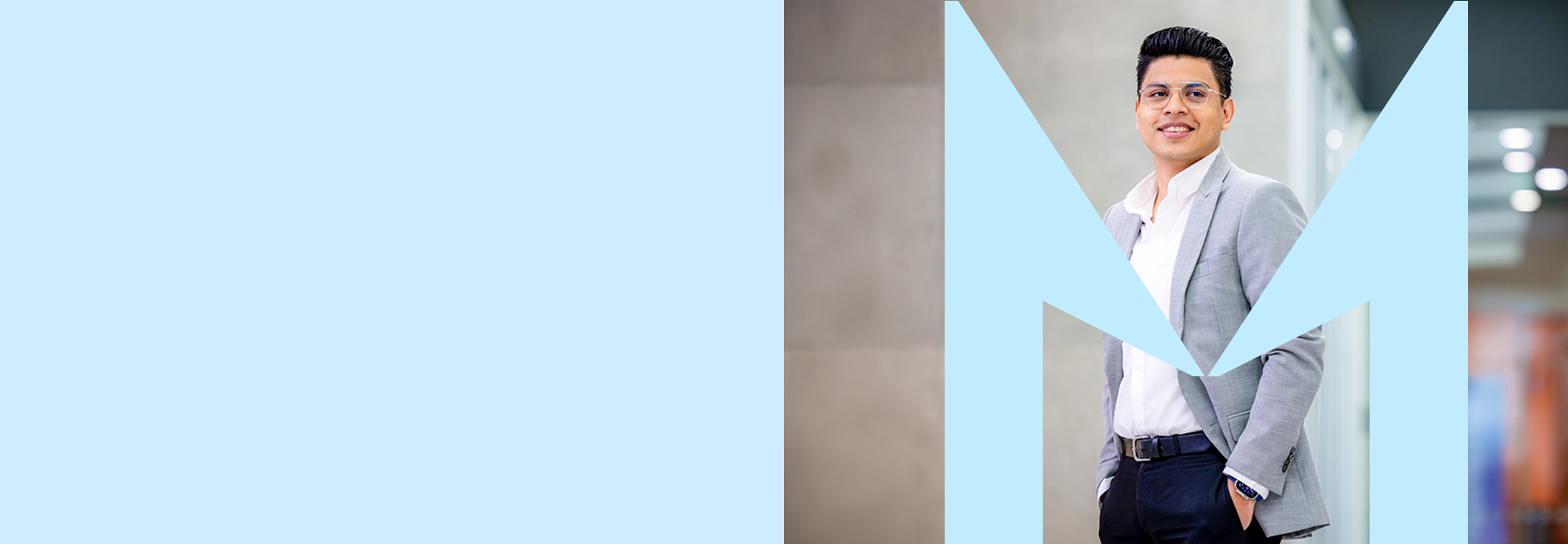 careers-mexico-technology-man-standing-hero-2880x1000