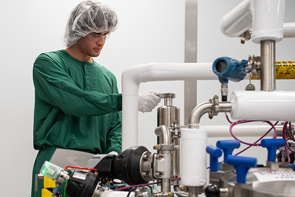 Manufacturing_Hero_600x400