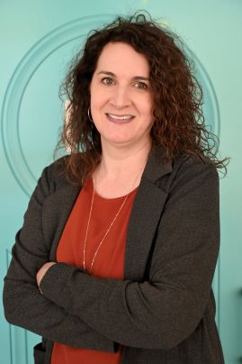 Lorri_SchumannHeadshot2