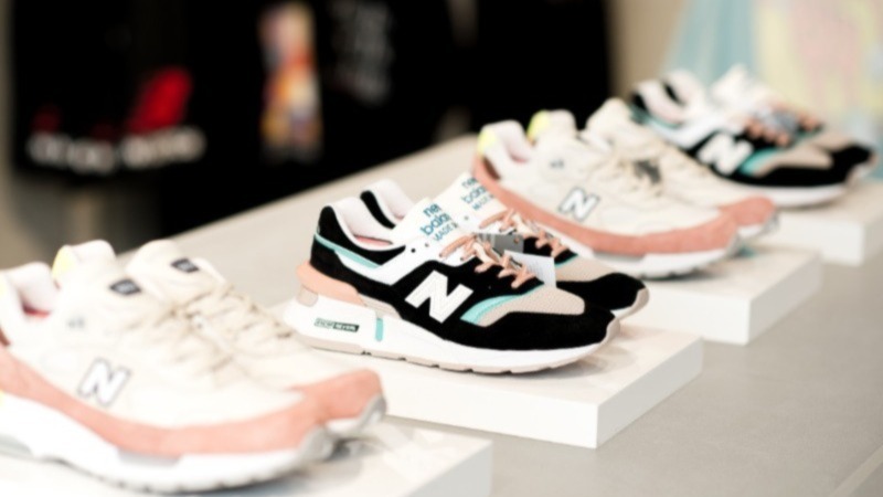 New balance distribution on sale center