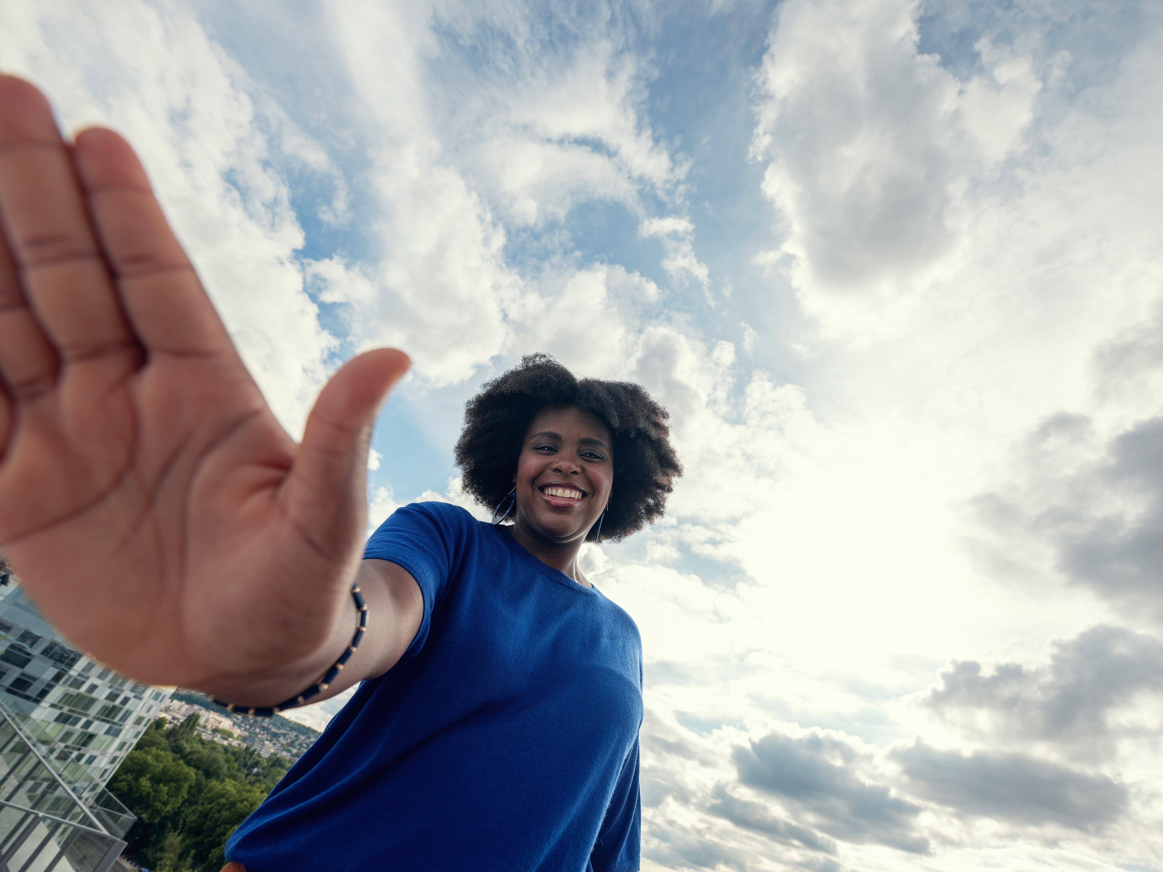 08_OUTSIDE_CURIOUSEXPLORER_SOLO_CATHERINE_1026