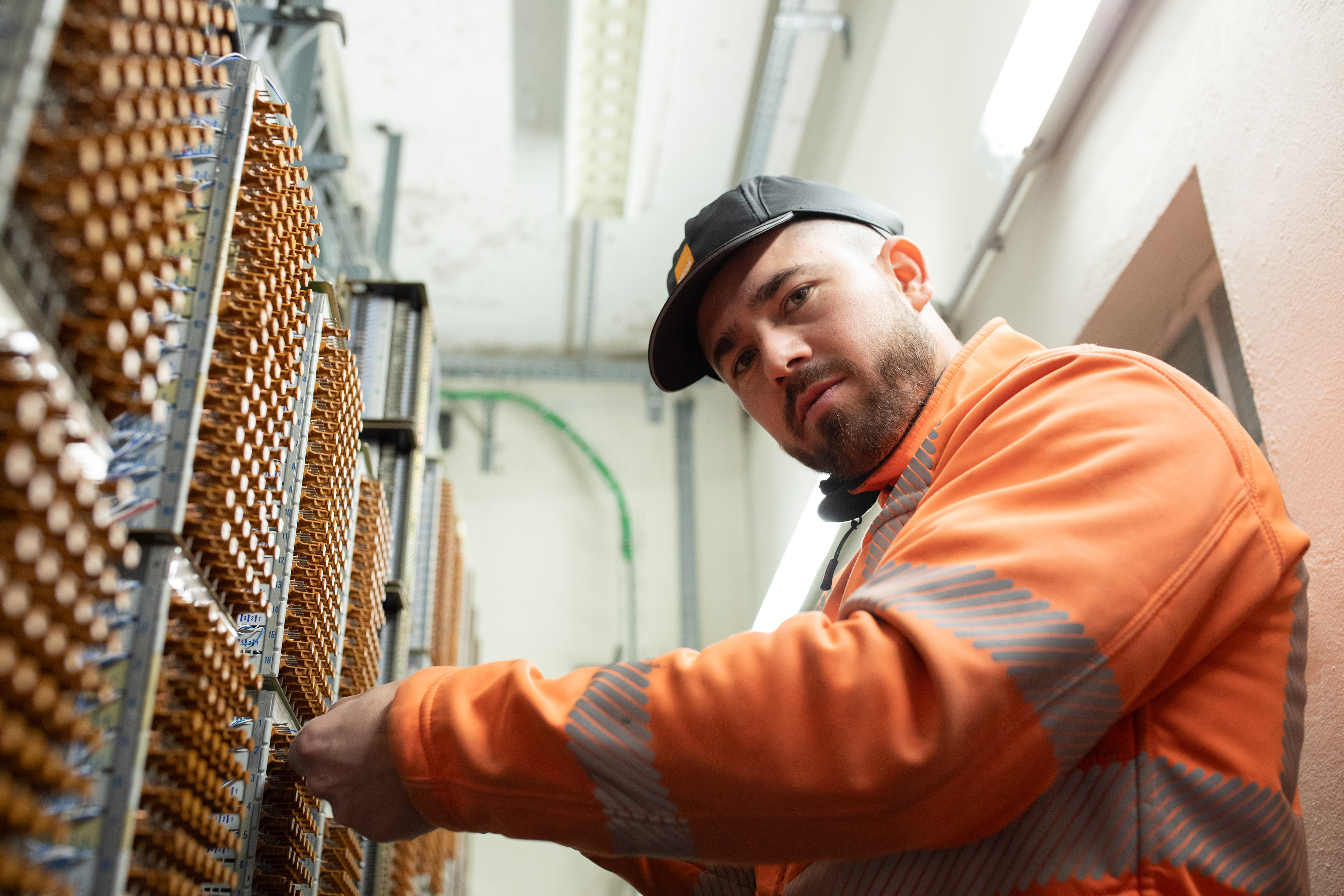 Orange corporate photo - technicien reseau