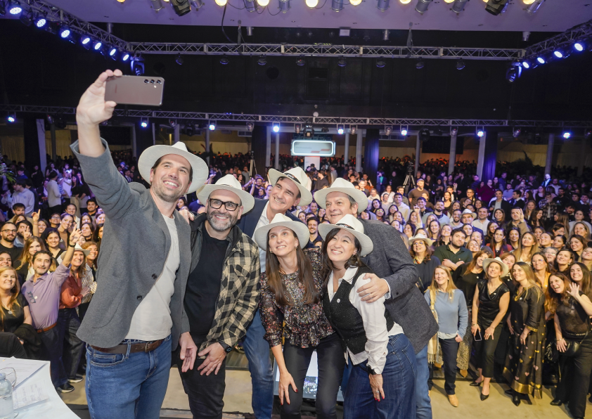 Logos_Aperturamagazine