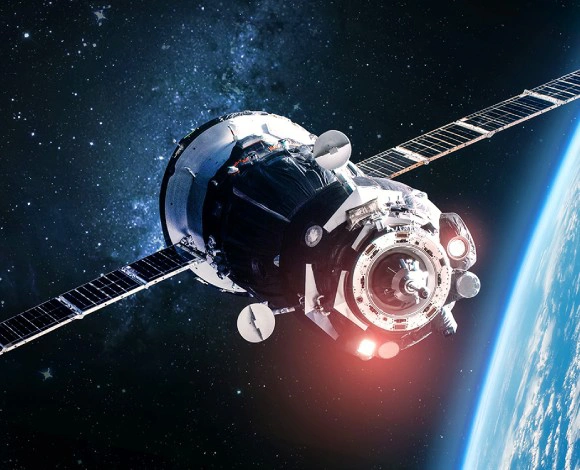 space-featured